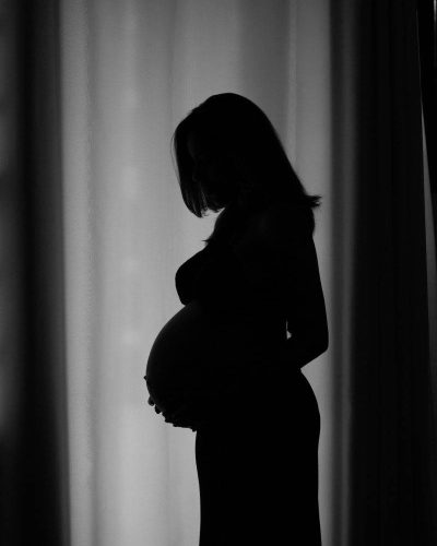 pregnant-2404020_1920